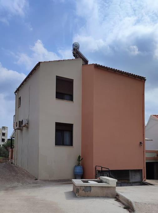Chara'S Spacious And Bright Maisonette Argoulidhés 外观 照片